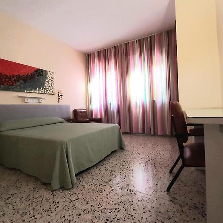 Hotel Paraiso ランハロン エクステリア 写真