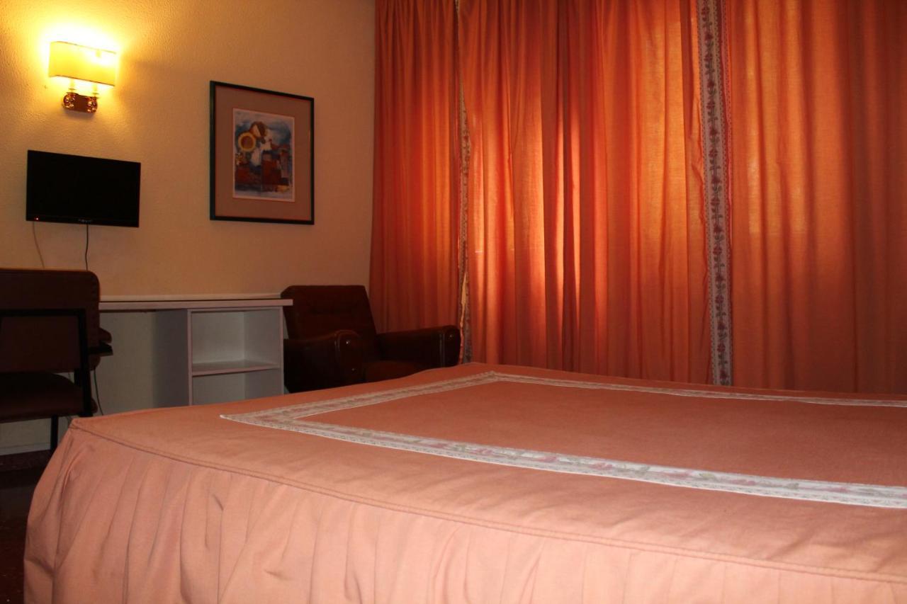 Hotel Paraiso ランハロン エクステリア 写真