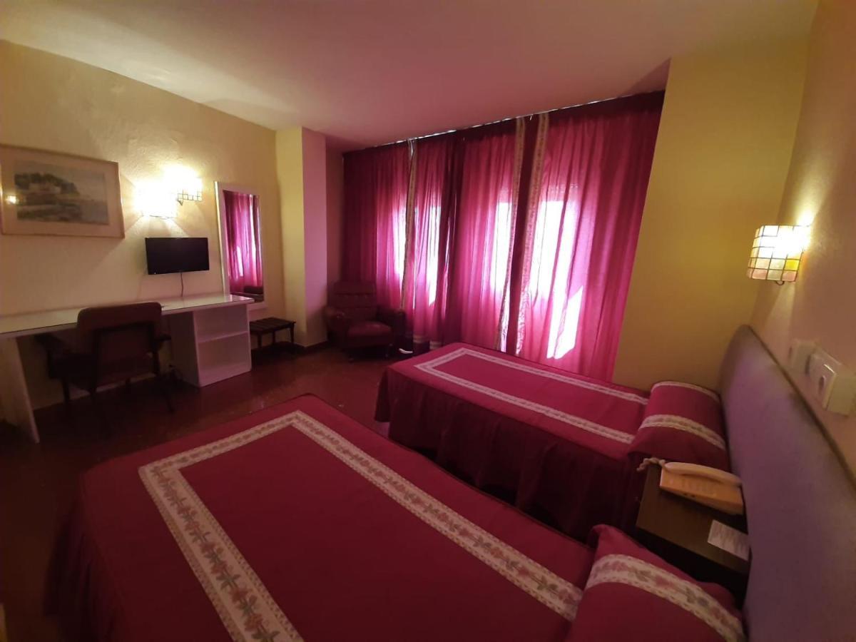 Hotel Paraiso ランハロン エクステリア 写真